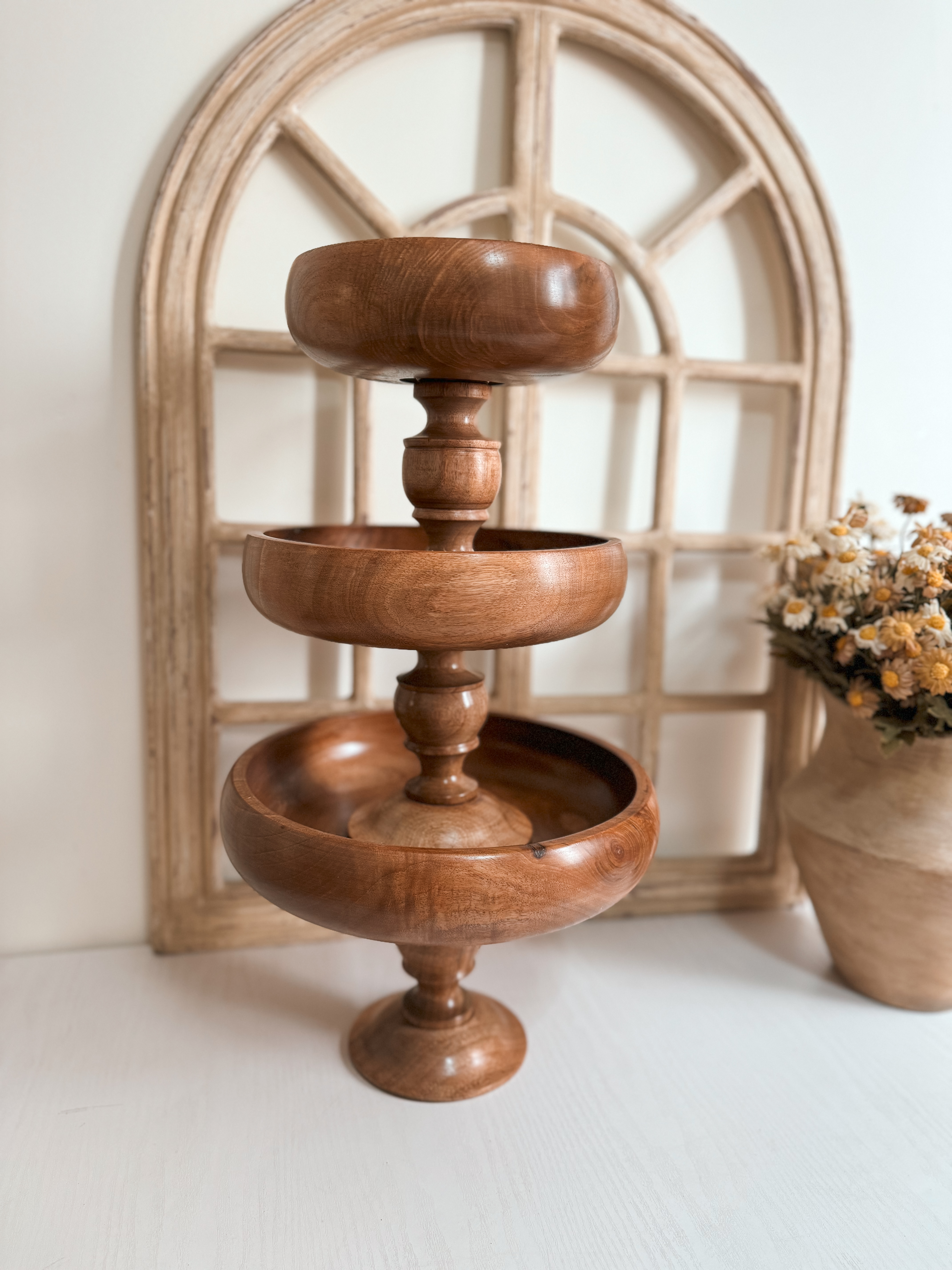 کاسه پایه دارگردو